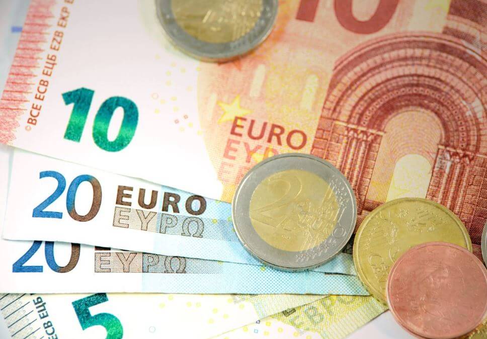 Euro currency has gained more advantage from the weakness in US domestic data reported yesterday