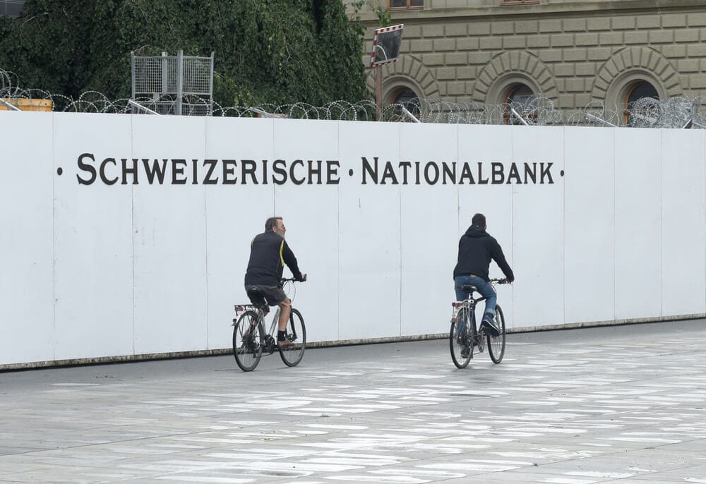 Swiss National Bank currently has no intention of selling foreign reserves to maintain the strength of the Swiss Franc