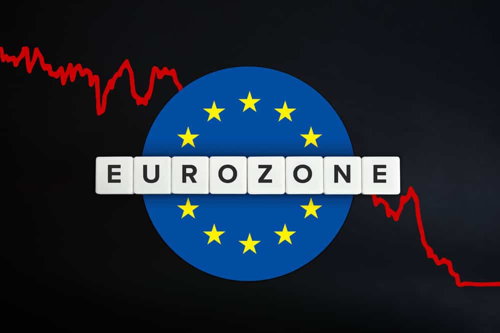 The euro fell versus the US dollar last month as German inflation slightly decreased