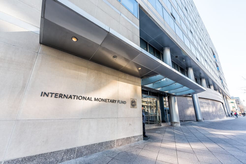 GBP IMF urged the UK to raise interest rates