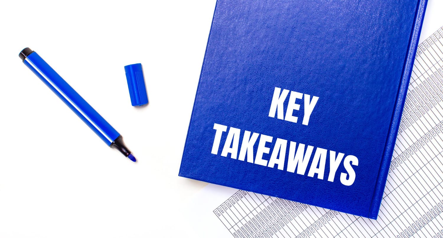 white background reports blue pen blue notebook with text key takeaways business concept banner