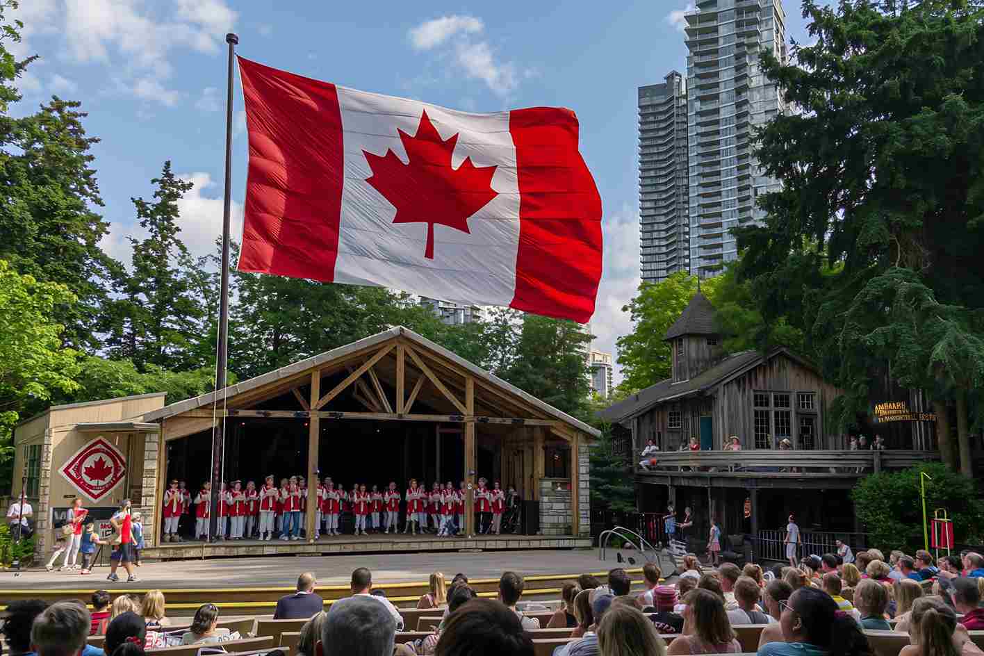Canada's Dollar Struggles to Shine Despite Positive GDP Report